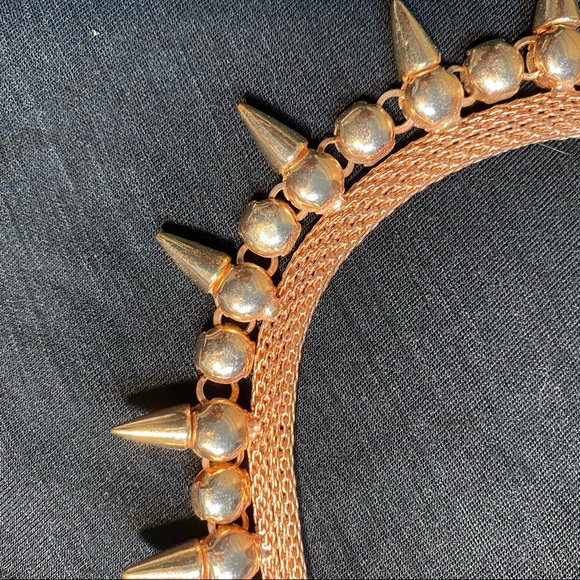 Punky Rose-Gold Choker - Picture 2 of 3